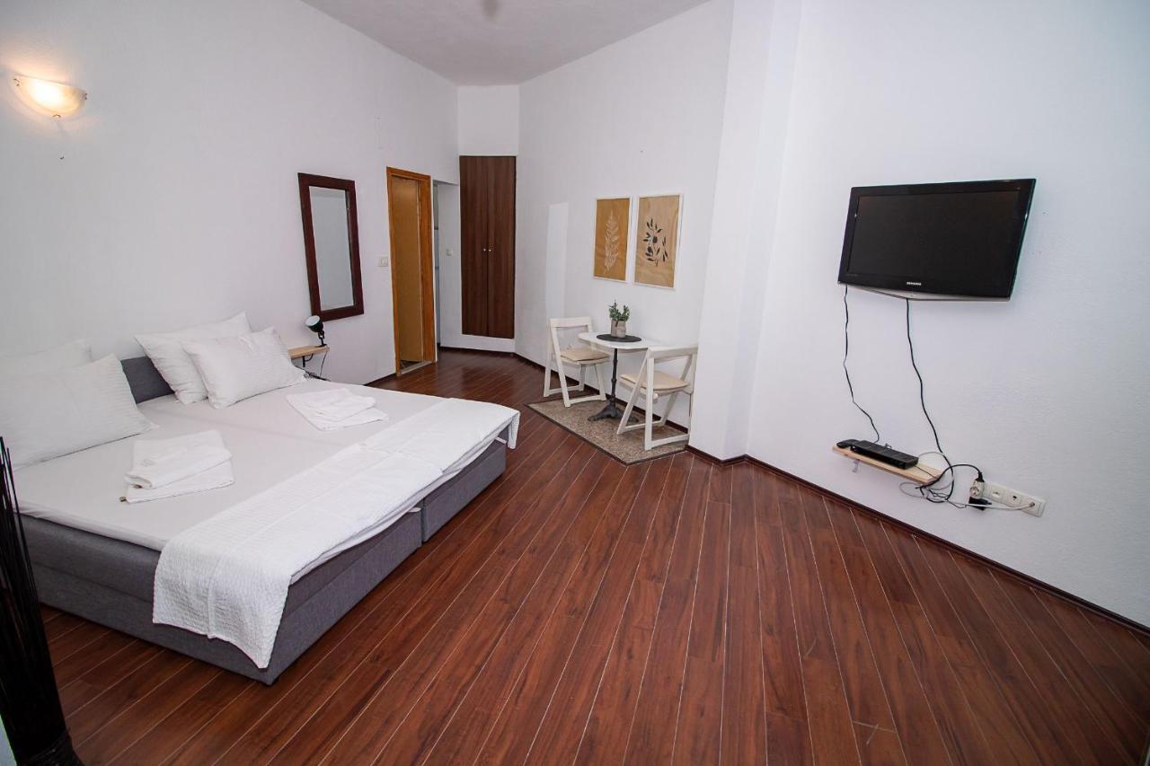 Miro Apartments โมสตาร์ ภายนอก รูปภาพ